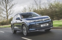 Volkswagen Tiguan, 2026, front, action